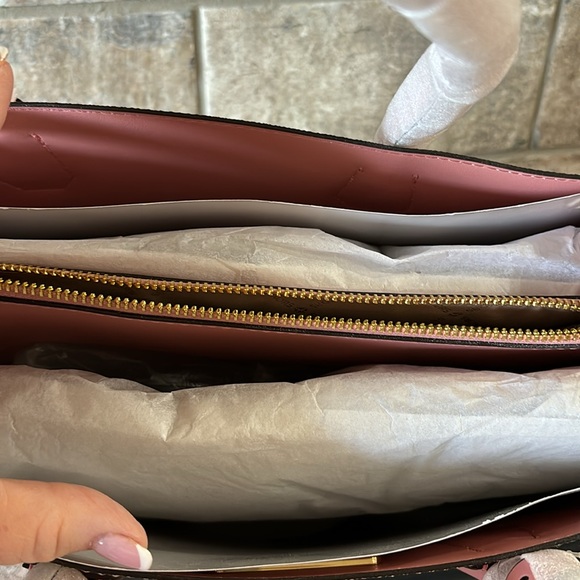 NWT Michael Kors Mercer pink and white tote - Picture 7 of 9